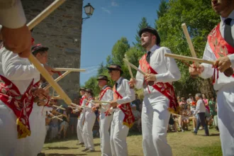 TRADICIÓN Y DANZAS DEL VALLE DEL FORNELA