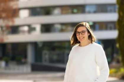 cristina_vieitez_en_el_instituto_europeo_de_biologia_molecular-_edificio2_