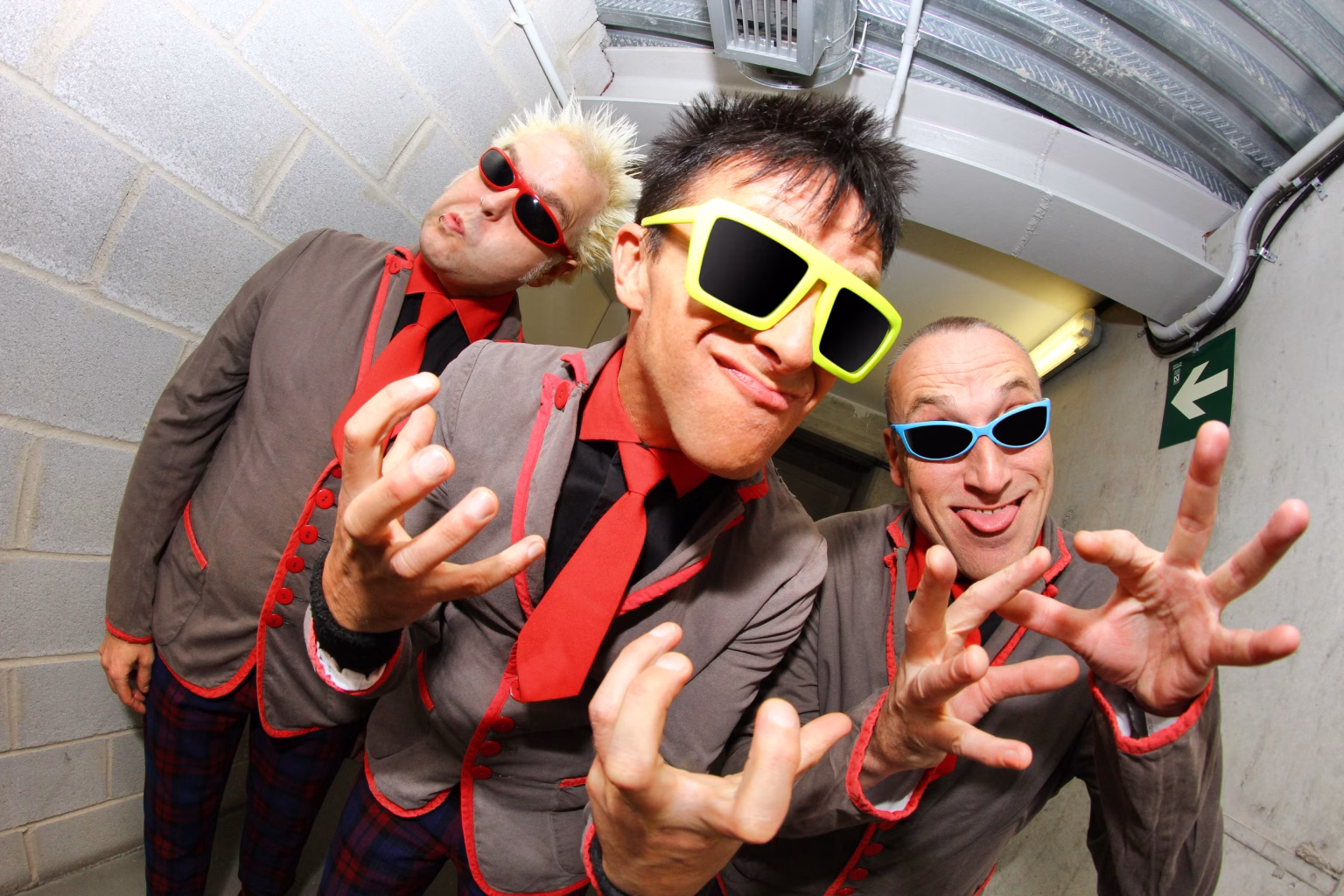Michael "Olga" Algar (centro) formó The Toy Dolls a finales de los años setenta