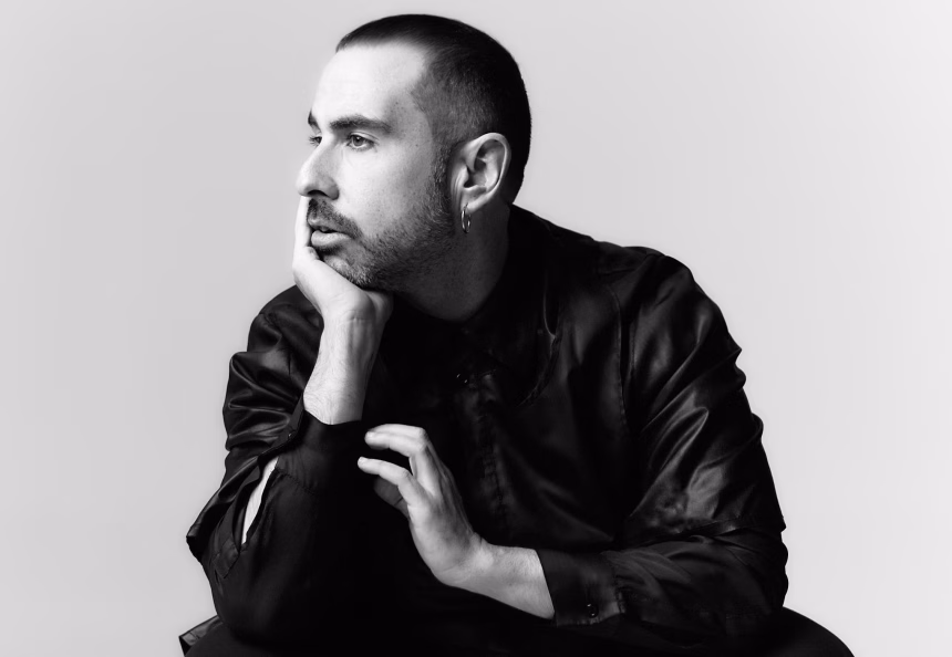 Con sobrada experiencia en cine, series de televisión y teatro, Velasco lleva año y medio concentrado en su nuevo proyecto: "Sacresize". Foto: Adrián Nucelaar