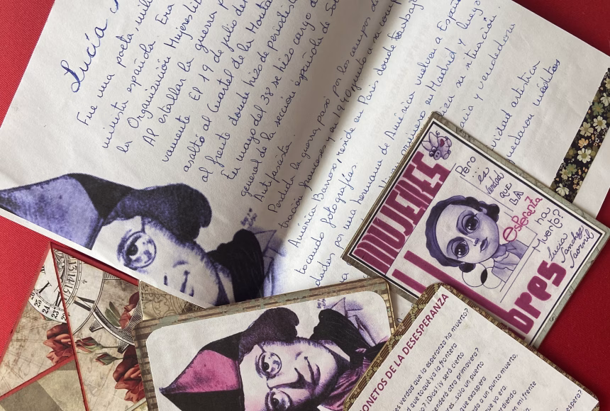 Las participantes muestran su lado más artístico en la elaboración de las cartas. Foto: Mujeres por Carta