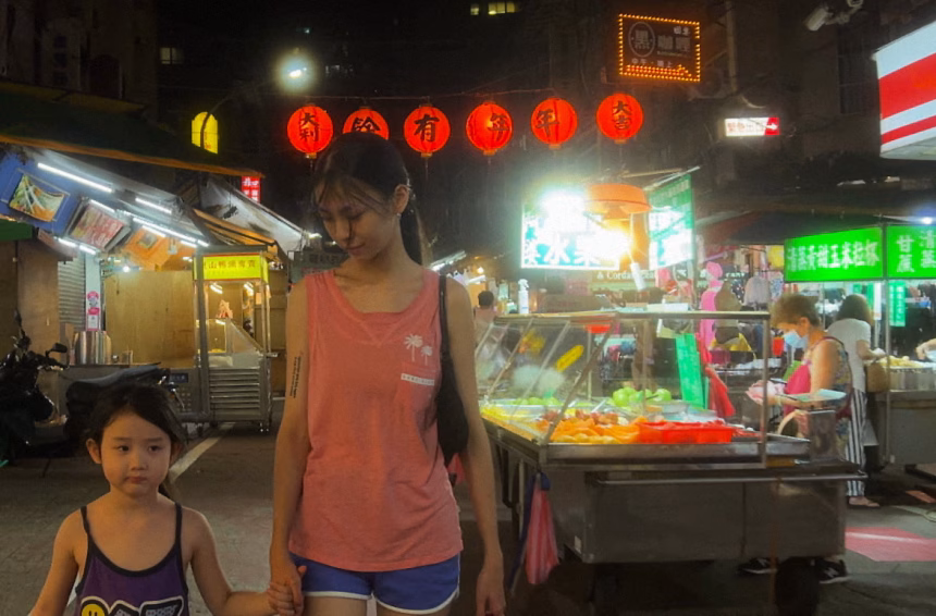 "Durante la preproducción conocí a Nina Ye, que ya era una pequeña estrella comercial en Taiwán a sus 9 años", ha comentado la directora