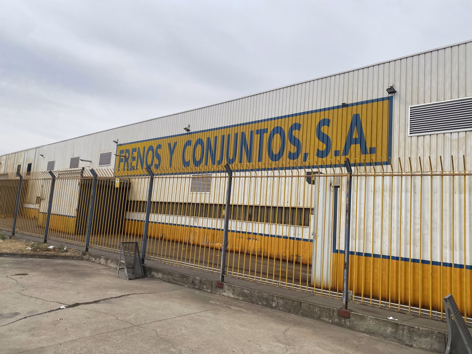 Factoría de Frenos y Conjuntos, en la avenida de Burgos (Valladolid). Foto: Social24Horas