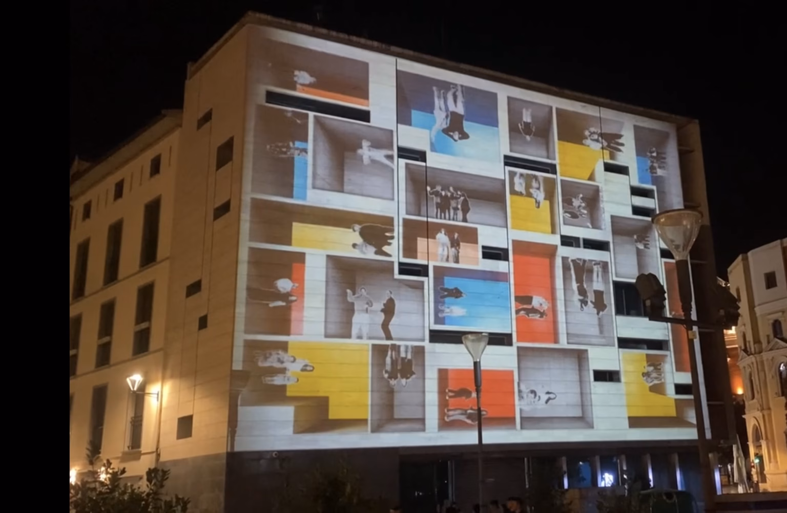 La obra visual "Vecinos", de Lara de la Puente (presentada en el último festival de arte urbano Ephemera): collage de historias que reflexionaban sobre la tensión entre soledad y comunidad. Foto: Social24Horas