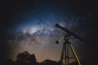 Observación Astronómica (Foto: Lucas Pezeta-Pexels)