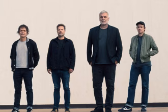 Imagen de promoción del trigésimo aniversario de La Habitación Roja