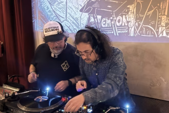 El Colectivo Bellaco celebró su cuarto aniversario en febrero en Madre Flaca, en el madrileño barrio de Lavapiés. Foto: Social24Horas