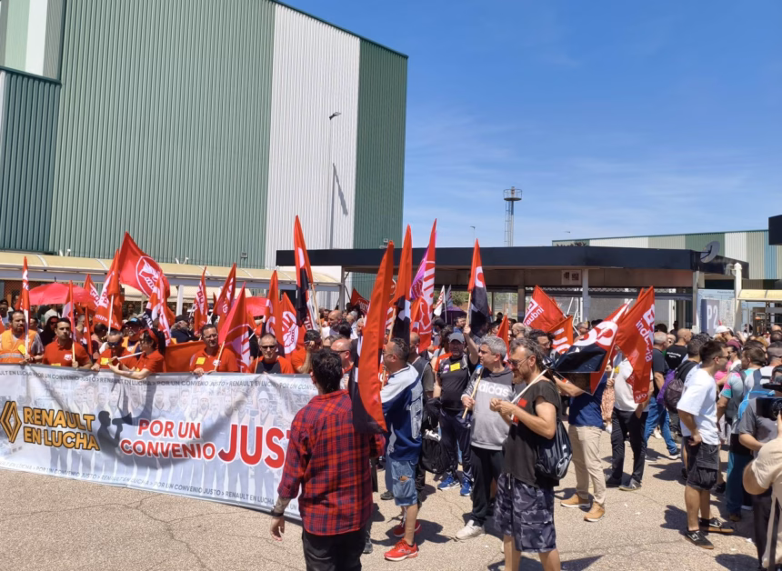 La semana pasada, en respuesta al abandono de la mesa de negociación por parte de la empresa, los sindicatos convocaron paros y movilizaciones. Foto: CGT Renault