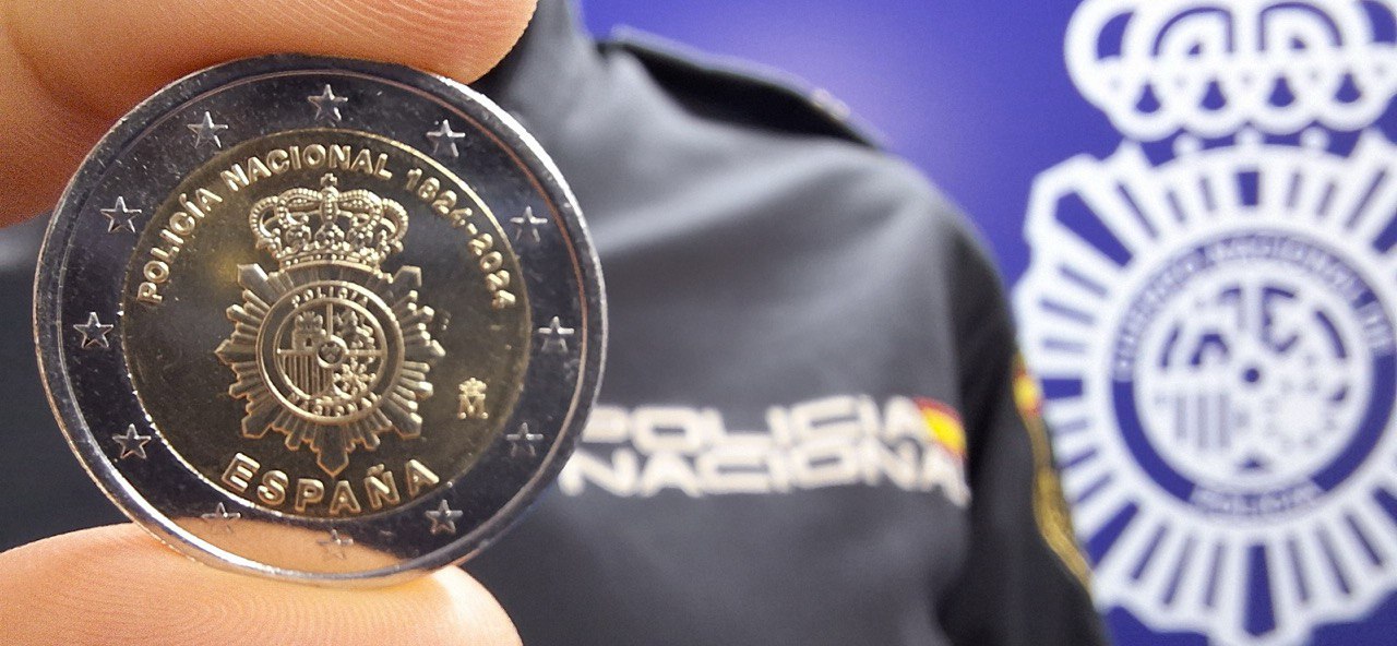 MONEDA POLICIA NACIONAL