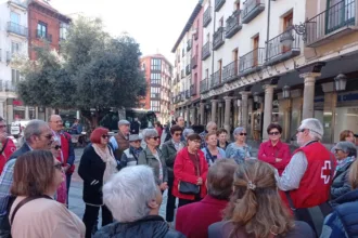 Actividad de Cruz Roja Valladolid en las calles del centro de la ciudad. Foto: Cruz Roja Valladolid.