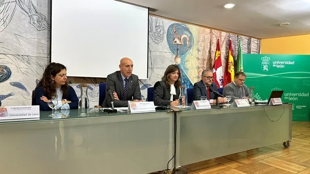 TURISMO LEÓN