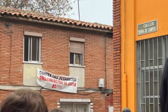 El Sindicato de Vivienda de Valladolid ya frenó el intento de desahucio de Verónica y sus niños en noviembre de 2024. Foto: SVV