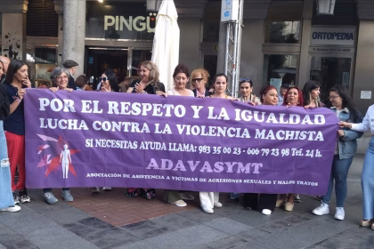 Imagen de una de las concentraciones convocada por ADAVAS Valladolid. Foto: ADAVAS