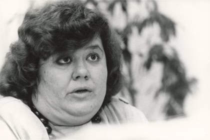 Cristina Almeida en 1991, en su época de diputada (Izquierda Unida). Foto: Archivo Gráfico de Carta de España. Proyecto de la Universidad Carlos III, financiado por el Ministerio de Empleo y Seguridad Social
