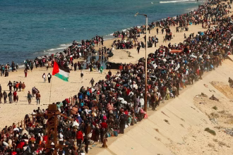 Palestinos regresando a su tierra en enero, durante el alto el fuego que tuvo lugar durante aquellas semanas, Foto: RS-Fotos Públicas
