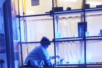 Bécares, en uno de los ensayos en Galerías VA