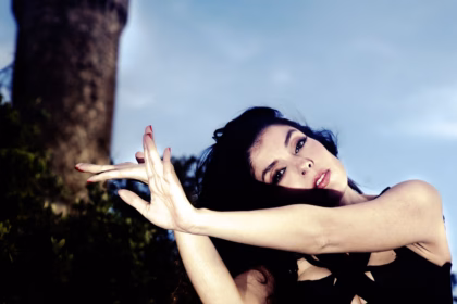 La artista granadina presenta su álbum "Sirio B". Foto: Neelam Khan @neelastica