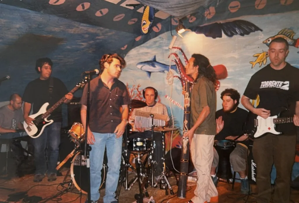 El Mondongo en el CCAN de León. De izq. a dcha., José Garrido, Alfredo López (Chini), Isabelino González, Pablo Tombstone, David Beltrán, Mol y Fernando Su