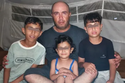 Nader, Anwar, Youssef y Lina, una de las familia palestinas con las que colabora Hope Palestina. Foto: Hope Palestina