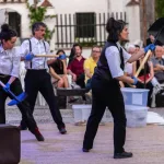 De izquierda a derecha, María San Miguel, Pablo Rodríguez y Alba Muñoz. Foto: Proyecto 43-2